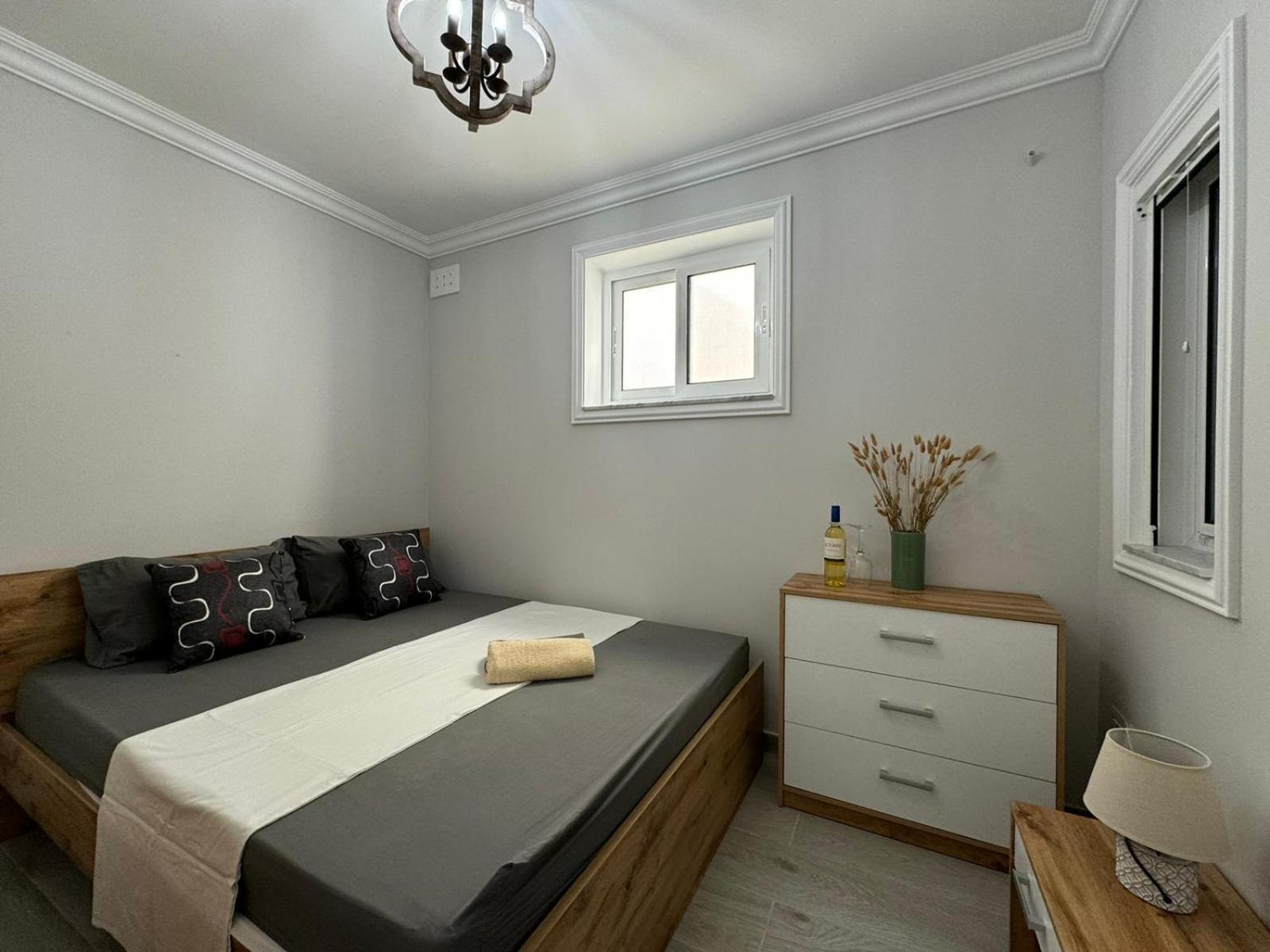 Luxury & Modern Two Bedroom Marsaskala Apartment Luaran gambar