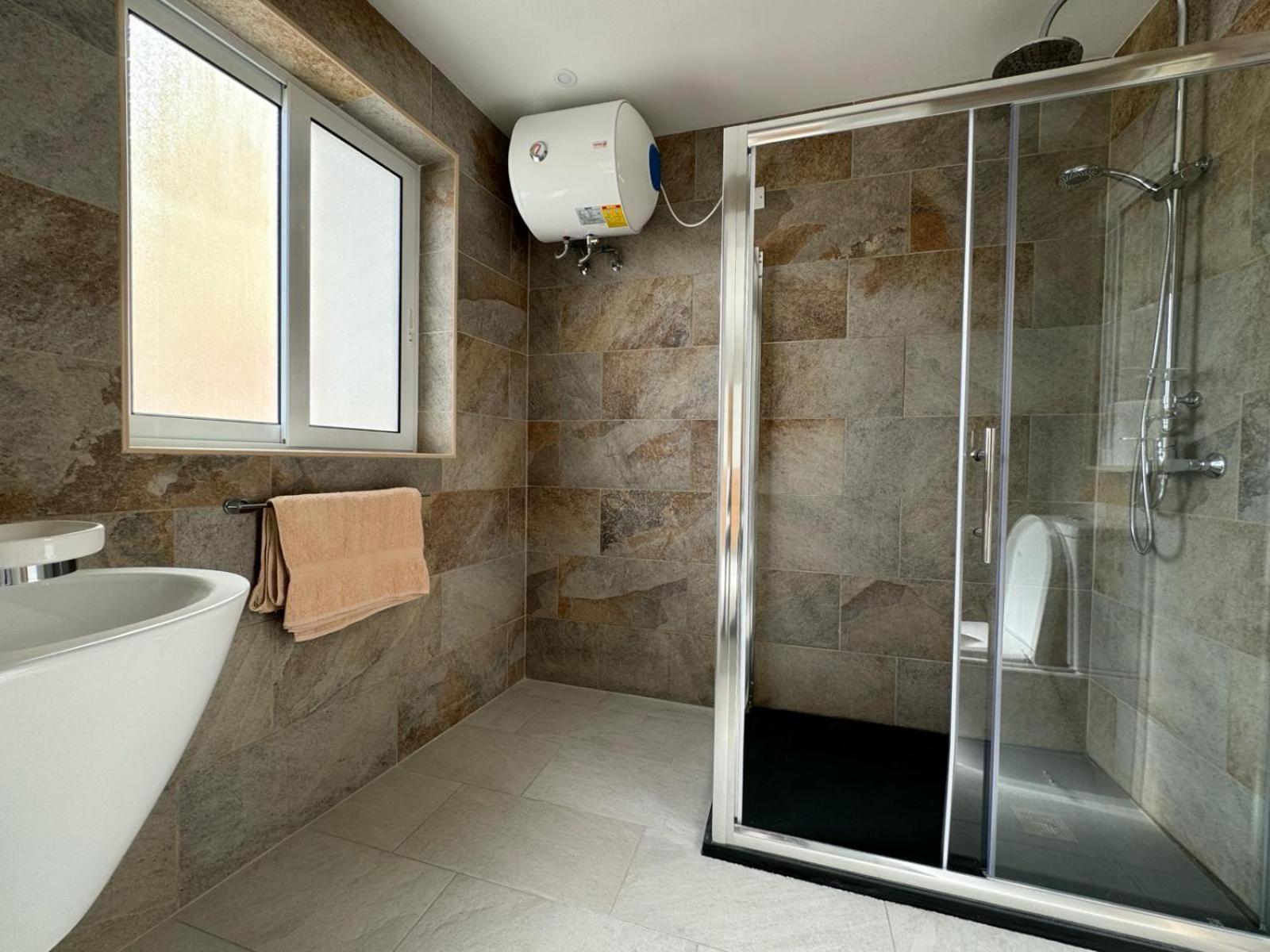 Luxury & Modern Two Bedroom Marsaskala Apartment Luaran gambar